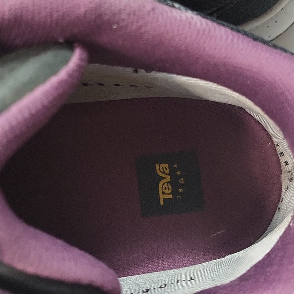 Teva Arrowood Lux Mid Waterproof Black Leather Shoes Womens Size 8.5 - Picture 6 of 8